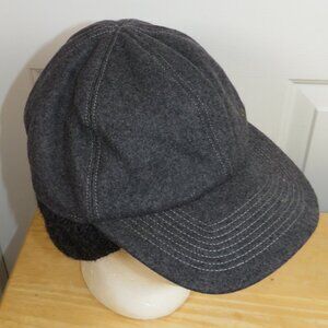 GAP Wool Blend Trapper Style Hat Lined Knit Adult Size M/L Outdoor